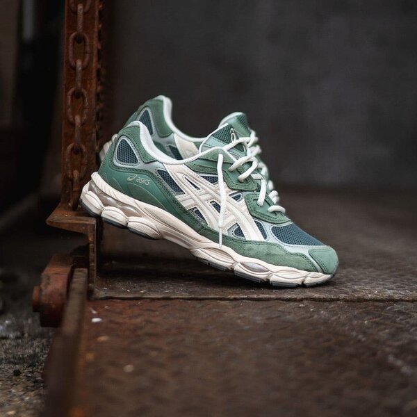 BASKET ASICS