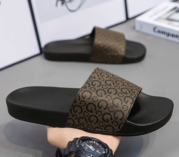 Мужские шлёпанцы