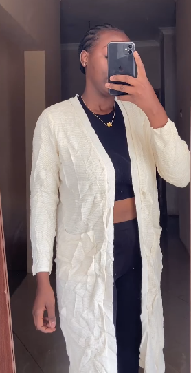  Cardigan throw over size: M Sold