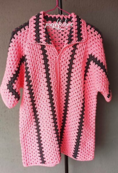 Cardigan tricoté à rayures femme