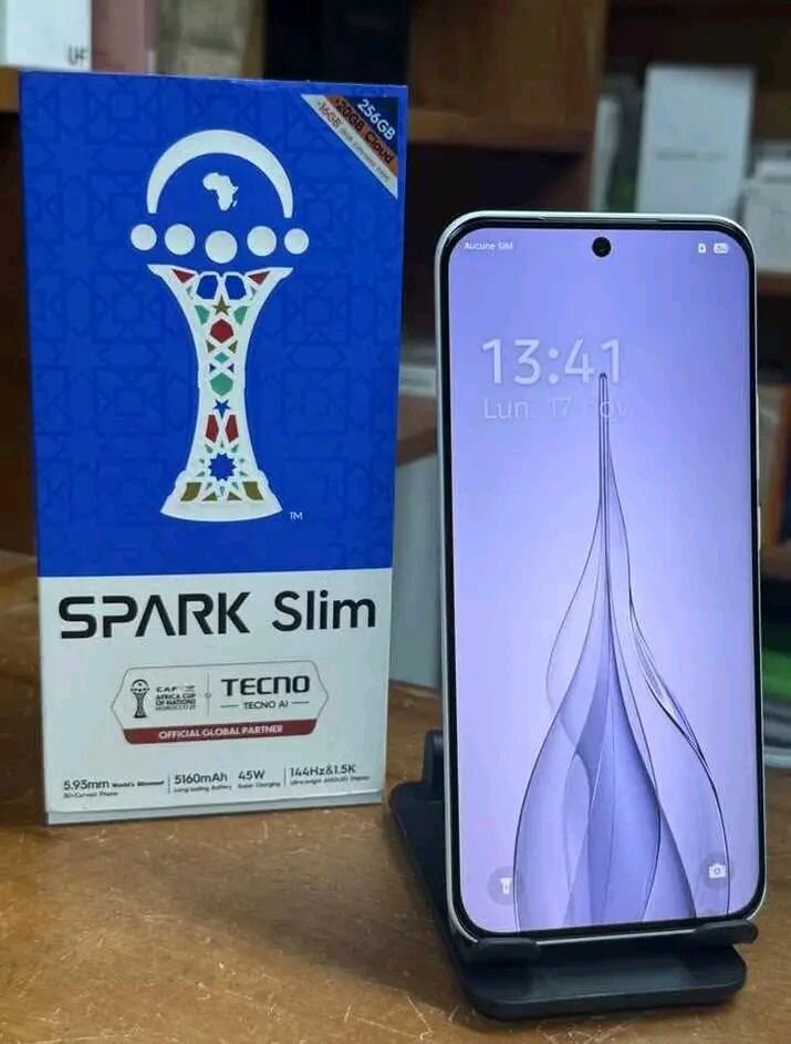 Smartphone TECNO SPARK Slim