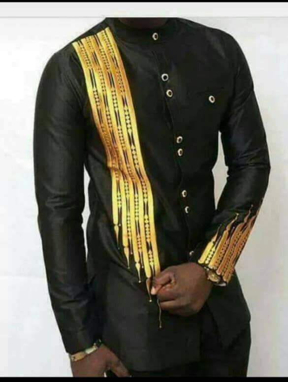 Chemise brodée pour homme