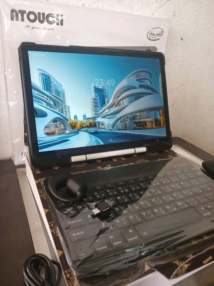 Tablette tactile Atouch multifonction