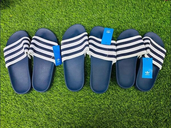 Claquettes rayées confort