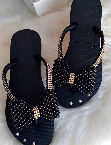 Chaussures perlées élégantes