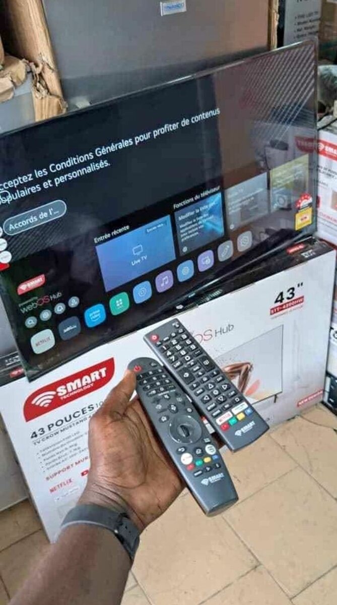 Téléviseur Smart 43" UHD