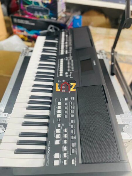 Clavier Yamaha PSR-SX600