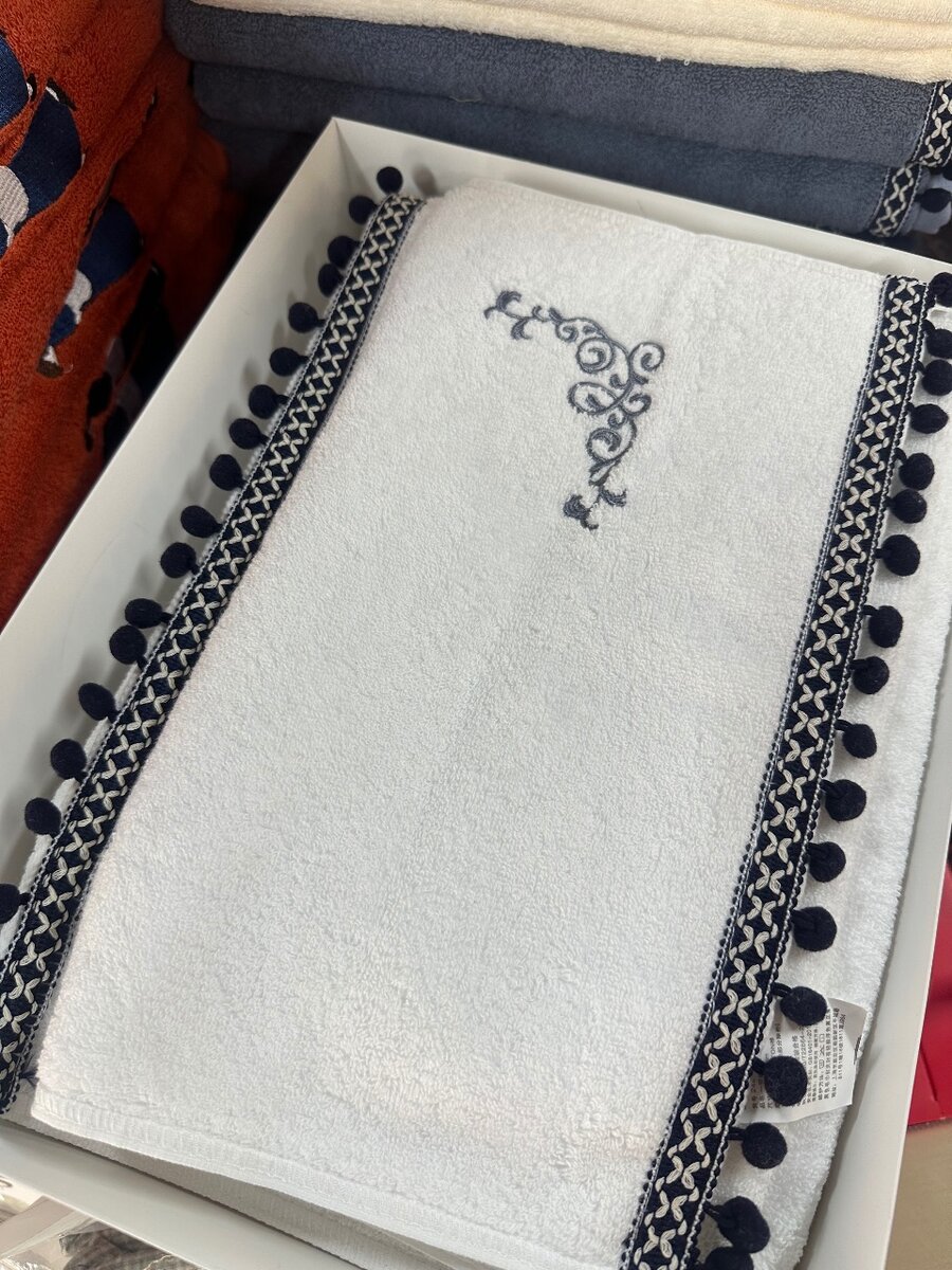 Полотенца лицевые и банные