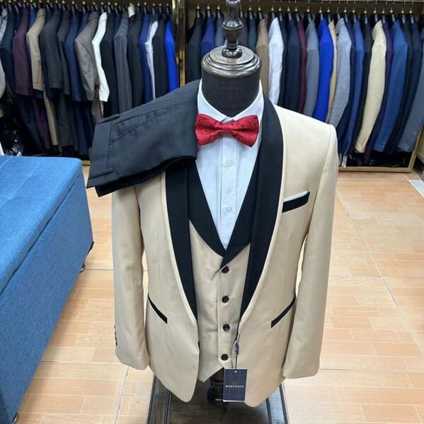 Costume pour hommes magnifique et de haute qualité