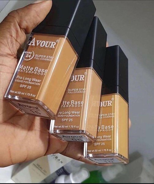 Fond de Teint avour mate LT