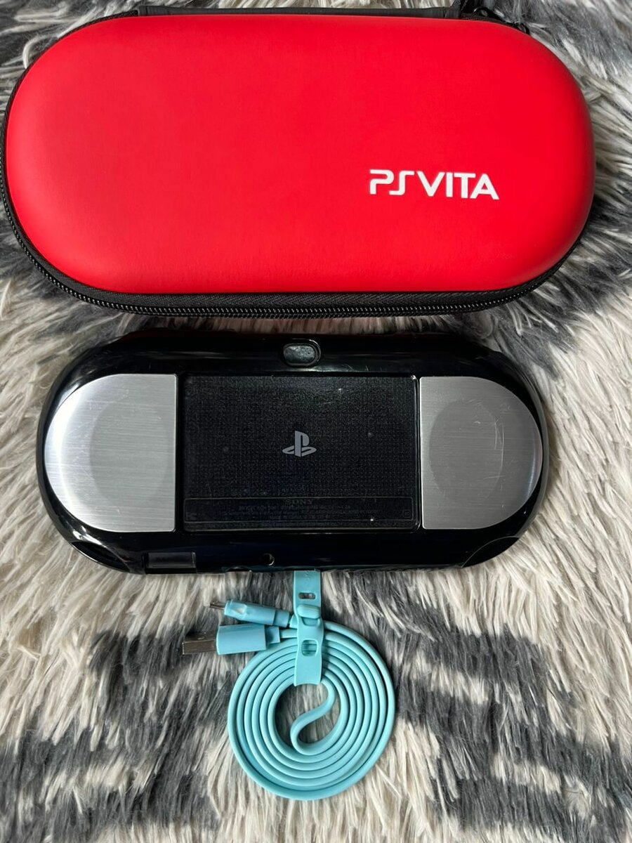 PSVITA SLIM Craqué