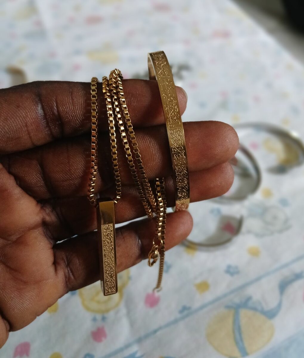 Bracelet et Collier Gravés
