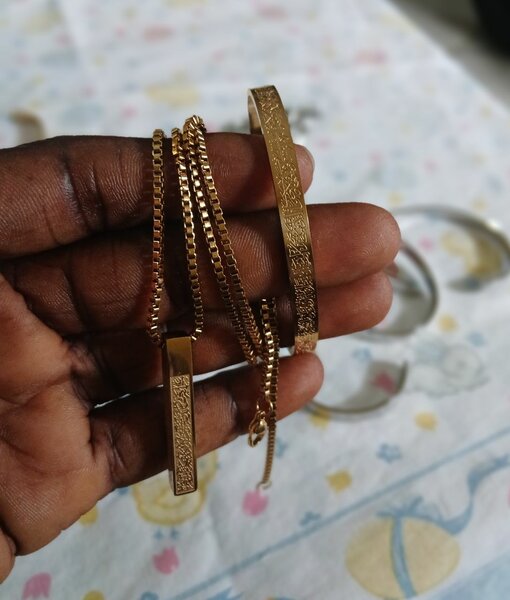 Bracelet et Collier Gravés