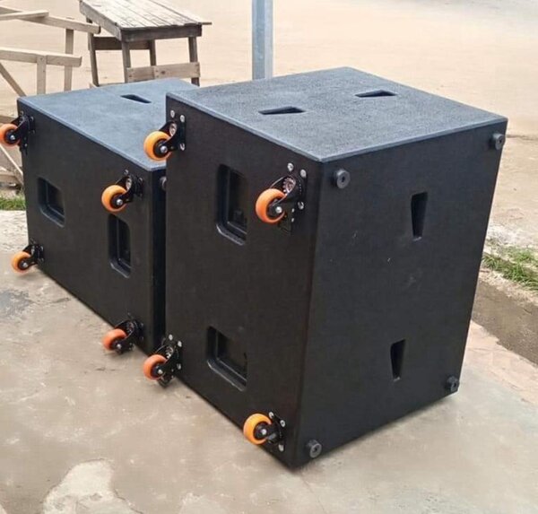 Caisson de basse puissant mobile