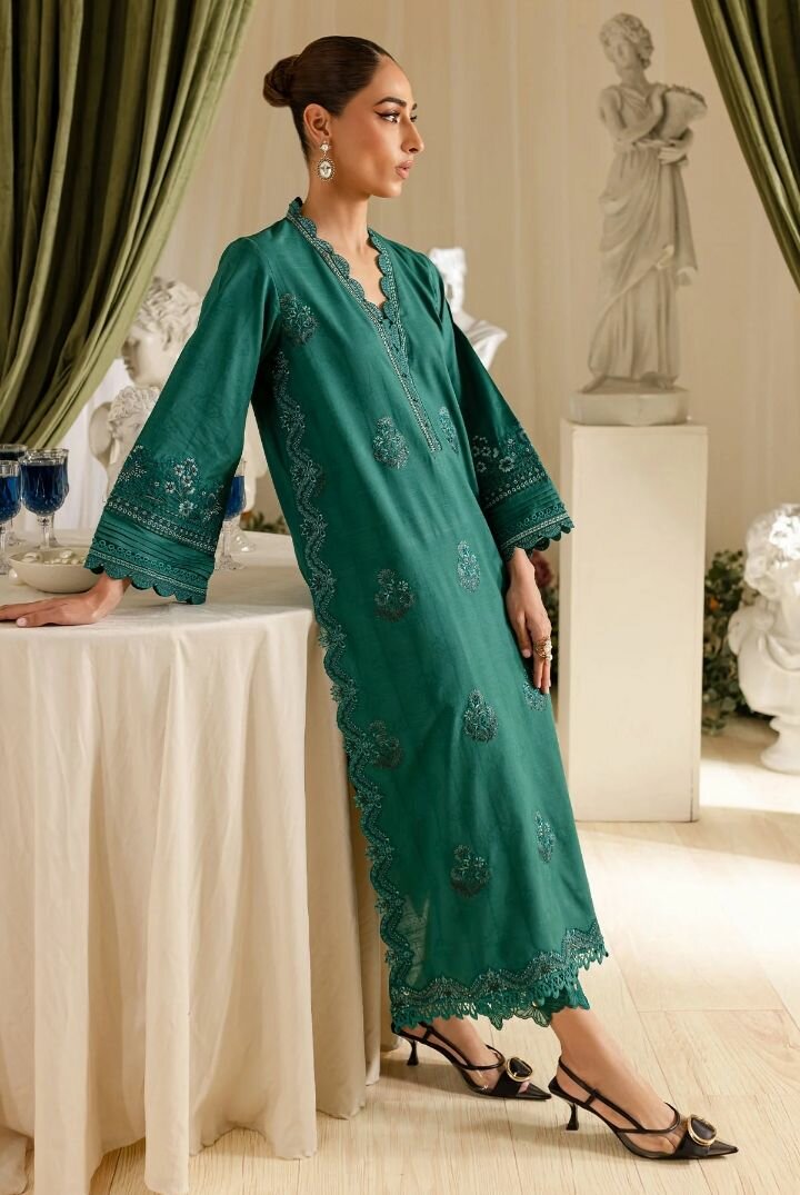 Nureh outfit in 40%off. 2 piece embroidered cambric jacquard