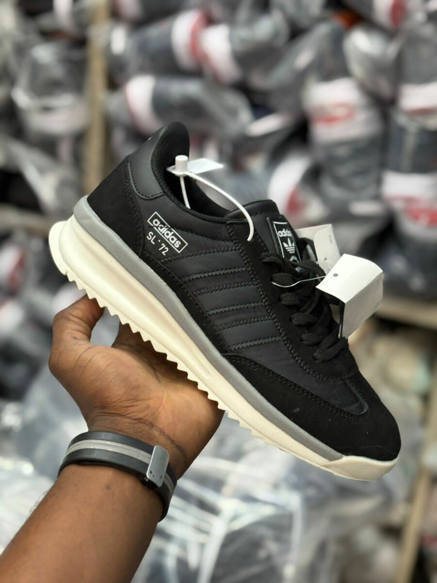 Baskets SL72 unisex élégantes