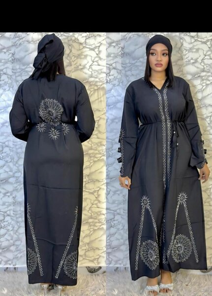 Caftan élégant brodé