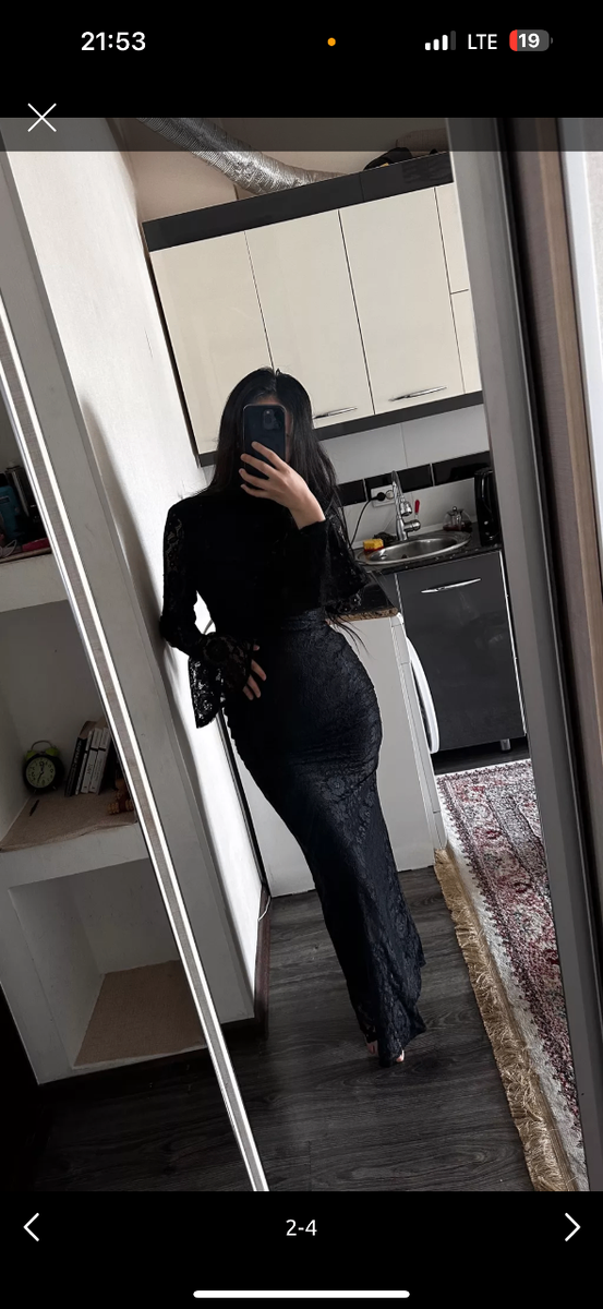 Кружевное вечернее платье