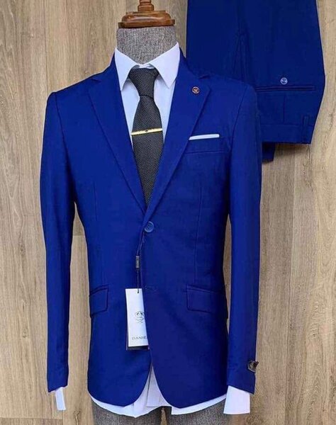 Costume élégant pour hommes