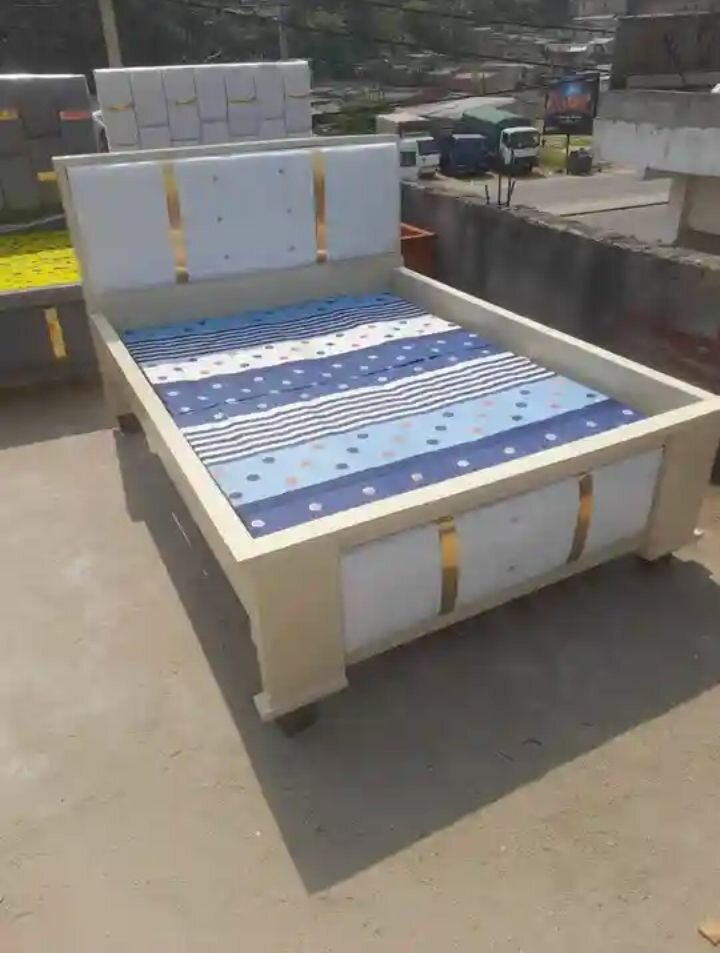 Lit design moderne avec rangement