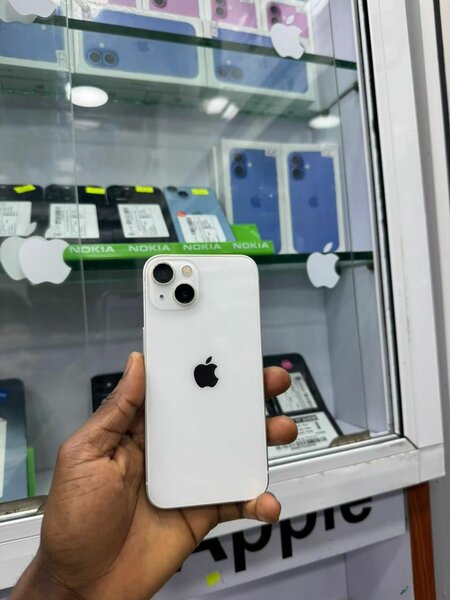 iPhone 13 Blanc Débloqué