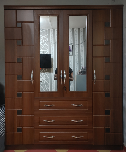 Four doors wardrobe
