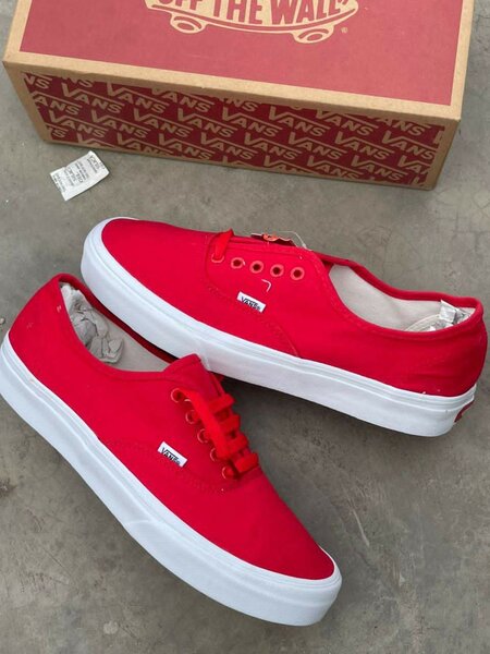 Van's