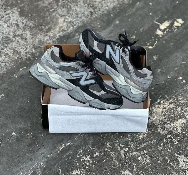 New balance 9060 dans carton