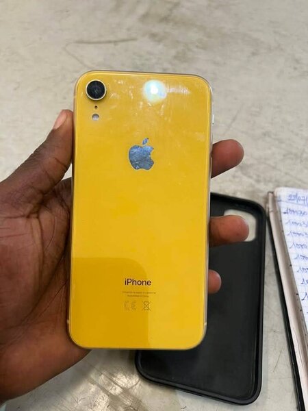 iPhone Jaune Reconditionné