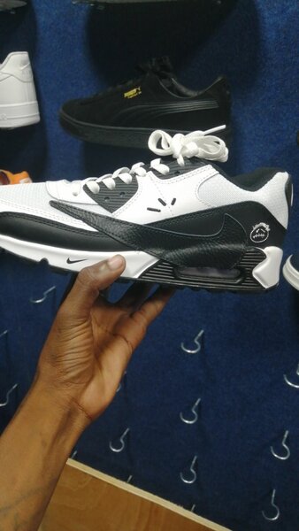 Nike Air Max Noir et Blanc