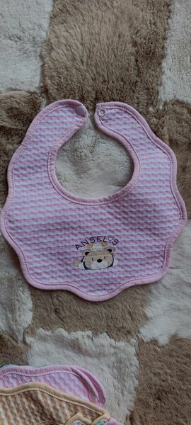 Bavoirs bébé mignons imprimés