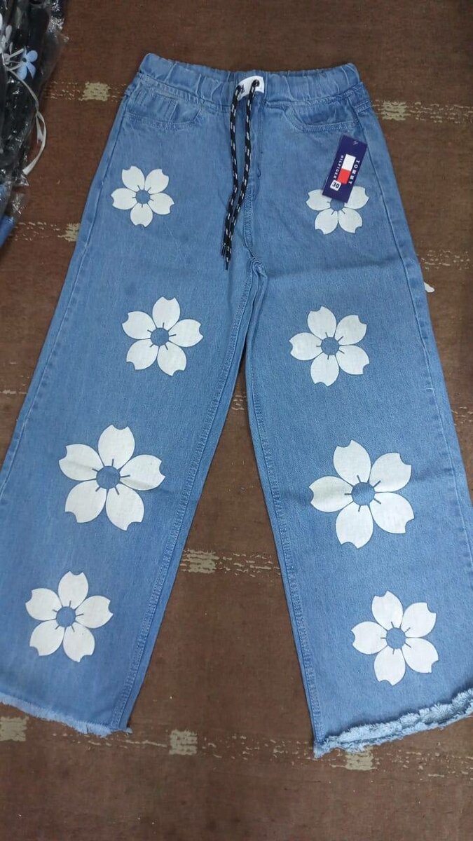 Jeans bottom style