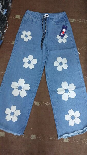 Jeans bottom style