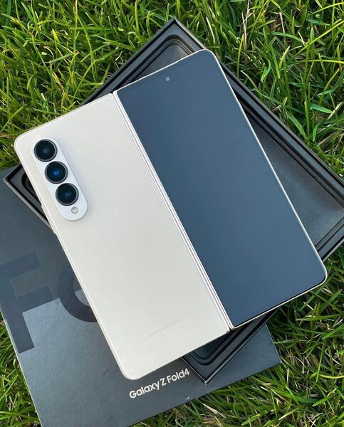 Samsung Fold4 neuf scellé