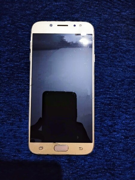Samsung J7 Pro