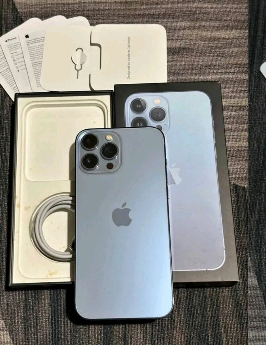 iPhone 13 Pro Max Bleu