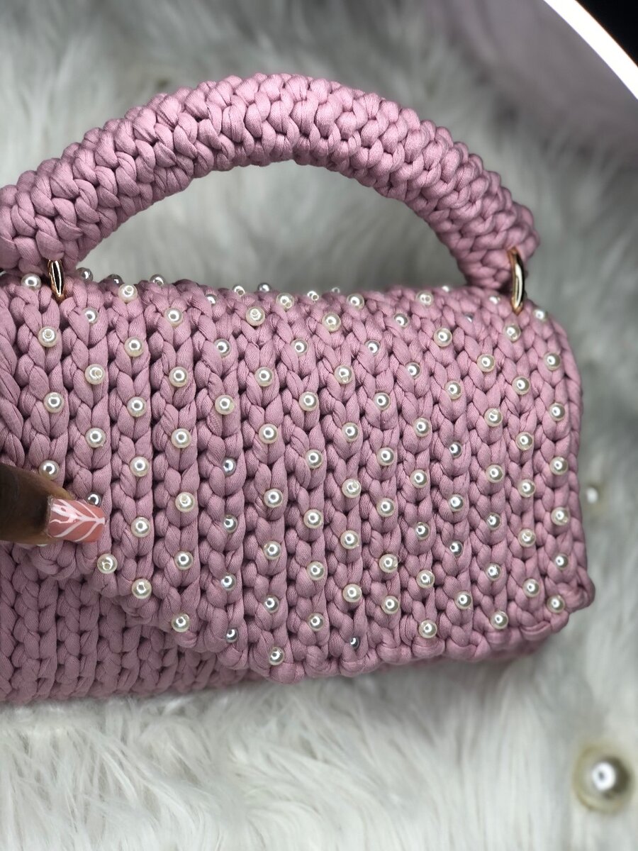 Crochet ladies hand bag