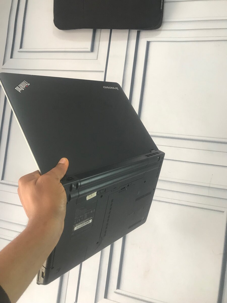 Cheap laptop Lenovo thinkpad core i3 500/6GB