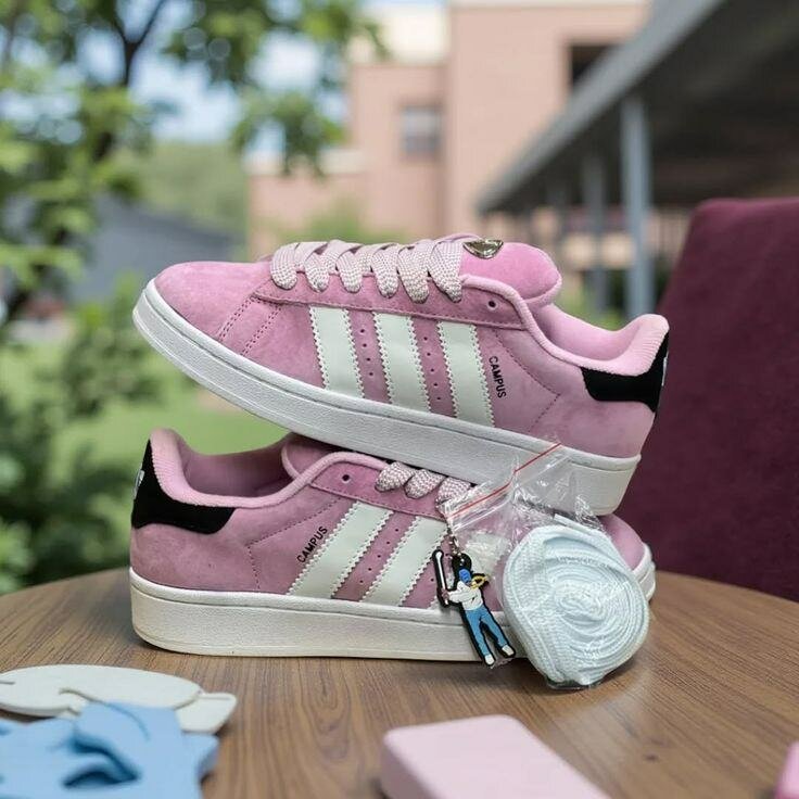 Adidas campus
