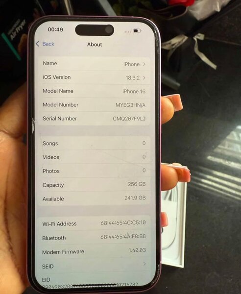 iPhone 16 256GB Rose