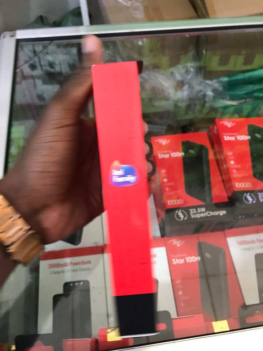 Itel powerbanks(1000Omah)22.5W