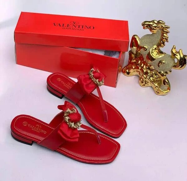 Sandales Valentino élégantes