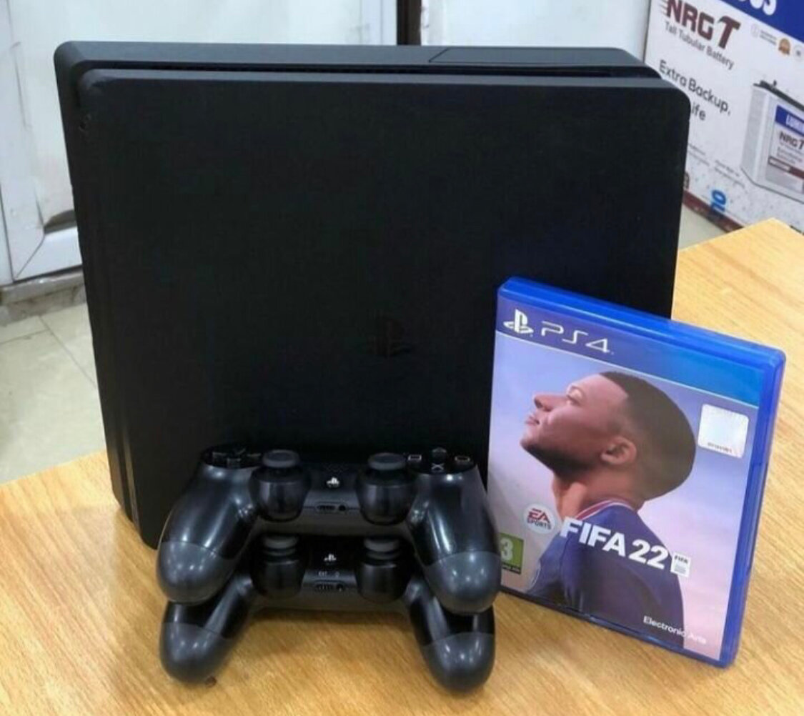 Console PS4 slim