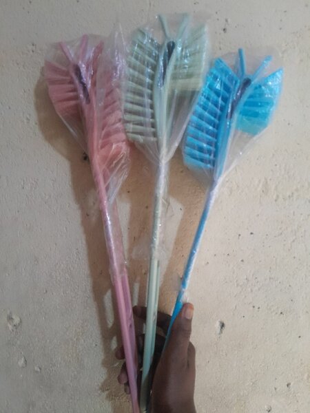 Brosses de nettoyage colorées