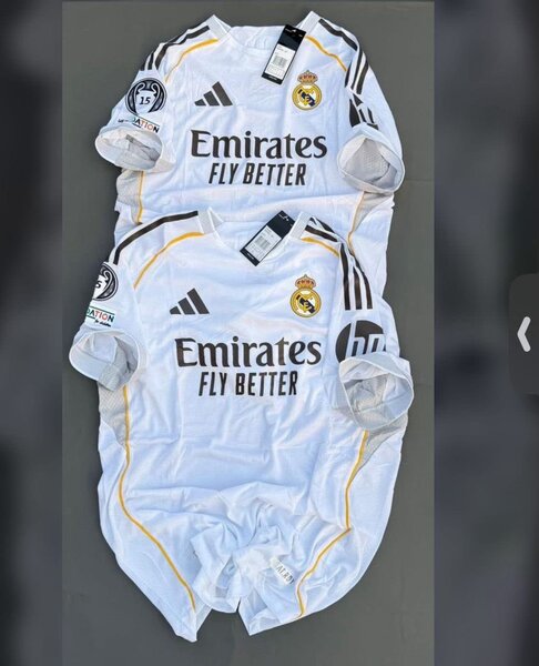 Maillot de foot authentique