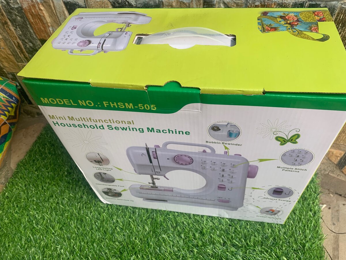Portable mini sewing machine