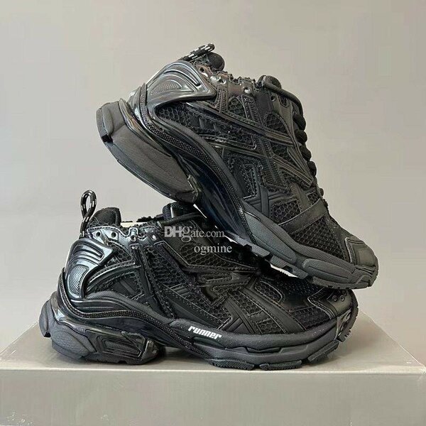 BALENCIAGA RUNNER
