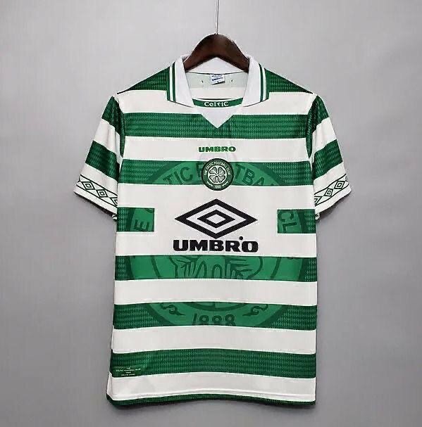 Maillot de football Umbro vintage