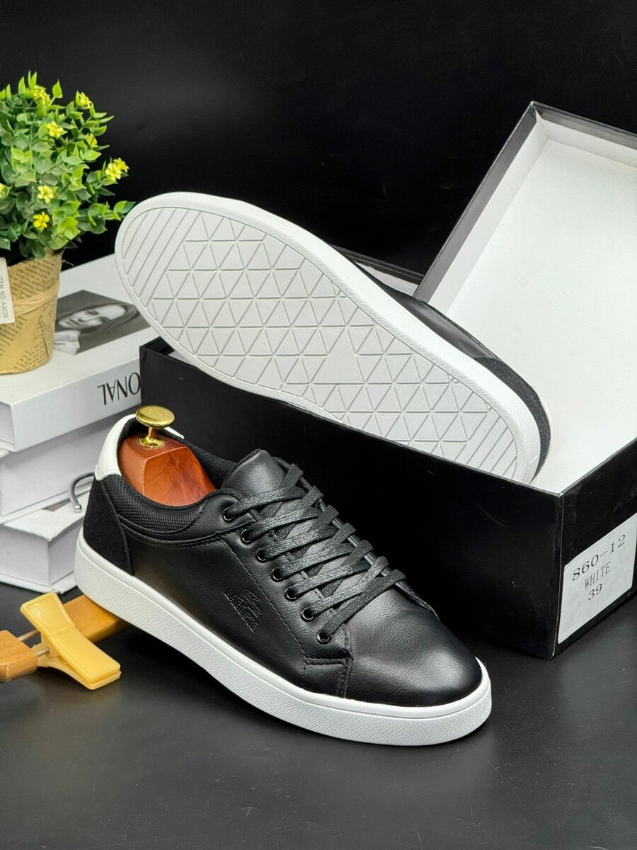 MEN CLASSIC WEAR BLACK AND WHITE