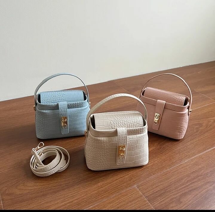 Sac à main en cuir crocodile élégant